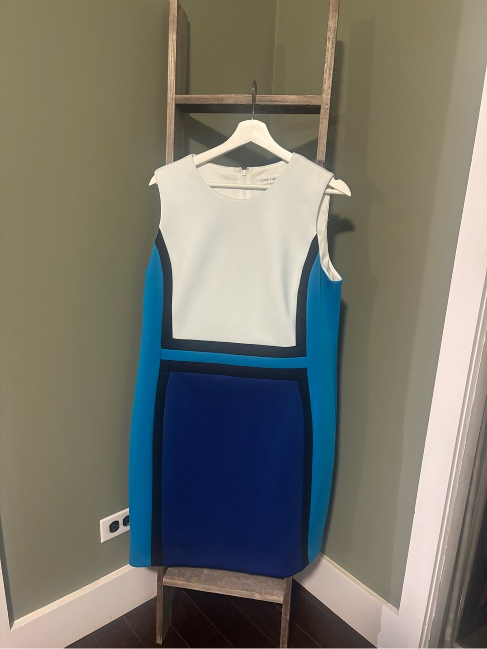 Calvin Klein Colorblock Sheath Dress
